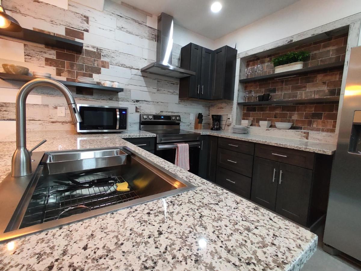 New House With Comfortable King Beds Medford Extérieur photo